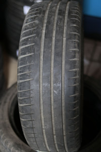 Michelin PilotSport 215/45/R18 Лето Комплект